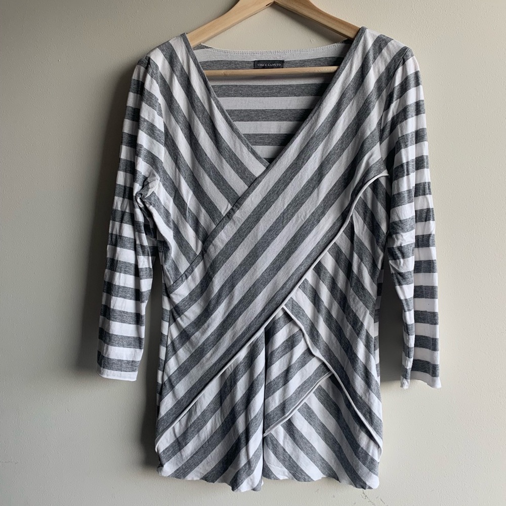 🌟 3/$12 Vince Camuto Sz M Striped Blouse